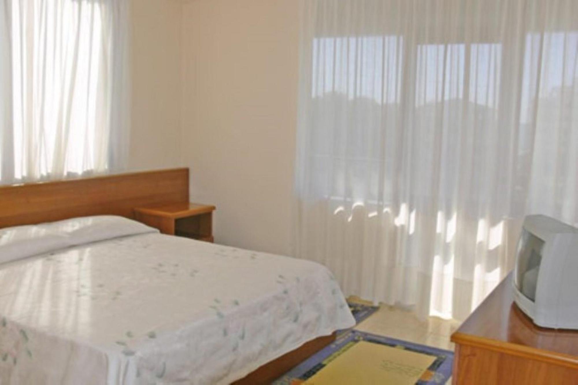 Akropoli Hotel Kryemedhej Room photo