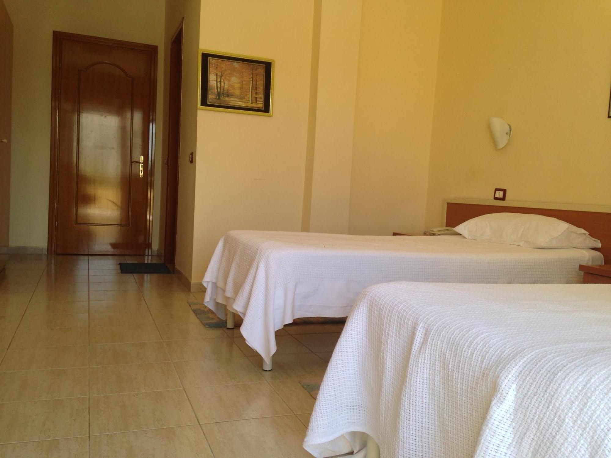 Akropoli Hotel Kryemedhej Room photo