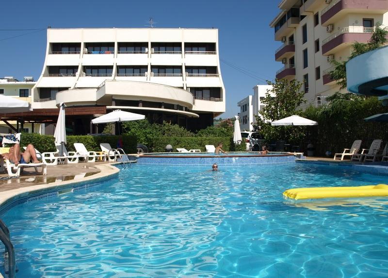Akropoli Hotel Kryemedhej Exterior photo