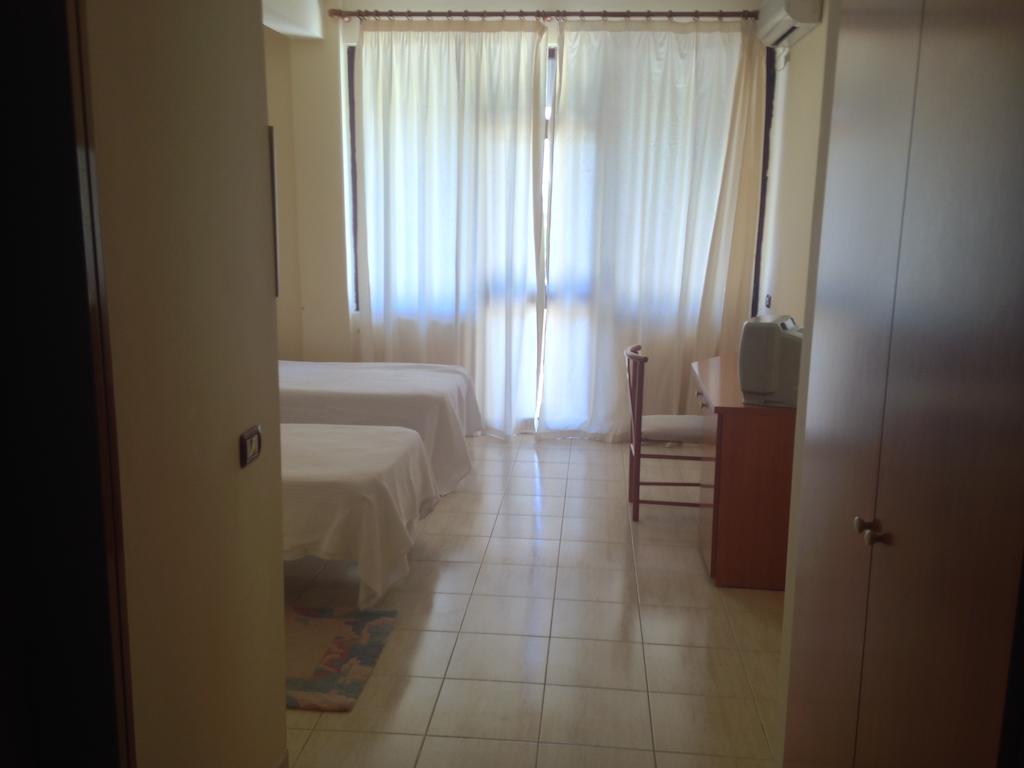 Akropoli Hotel Kryemedhej Room photo