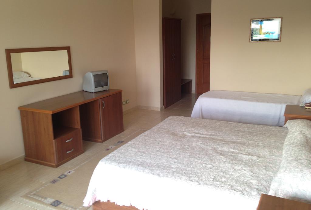 Akropoli Hotel Kryemedhej Room photo